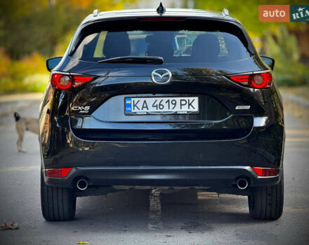 Мазда СХ-5 2018 у Запоріжжя на Automoto.ua Чорний Мазда СХ-5, об'ємом двигуна 2.49 л та пробігом 183 тис. км за 18200 $, фото 4 на Automoto.ua