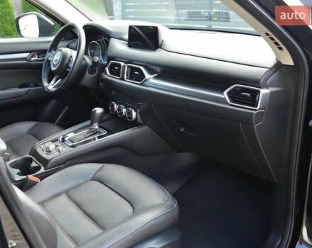 Мазда СХ-5 2019 у Хмельницькому на Automoto.ua Чорний Мазда СХ-5, об'ємом двигуна 2.5 л та пробігом 96 тис. км за 16000 $, фото 10 на Automoto.ua