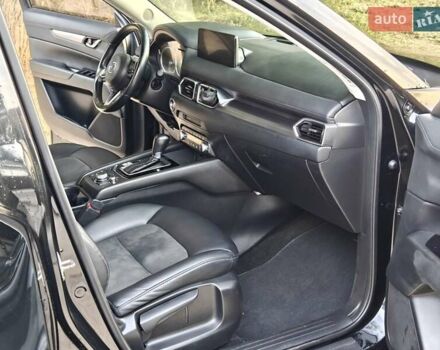 Черный Мазда СХ-5, объемом двигателя 2.49 л и пробегом 106 тыс. км за 21600 $, фото 4 на Automoto.ua