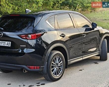 Черный Мазда СХ-5, объемом двигателя 2.49 л и пробегом 106 тыс. км за 21600 $, фото 3 на Automoto.ua