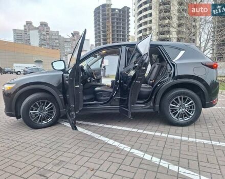 Черный Мазда СХ-5, объемом двигателя 2.49 л и пробегом 99 тыс. км за 17499 $, фото 6 на Automoto.ua
