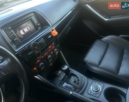 Красный Мазда СХ-5, объемом двигателя 2.19 л и пробегом 138 тыс. км за 14400 $, фото 18 на Automoto.ua