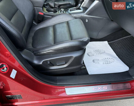 Мазда СХ-5 2014 в Дубно на Automoto.ua Красный Мазда СХ-5, объемом двигателя 2.2 л и пробегом 180 тыс. км за 14500 $, фото 37 на Automoto.ua
