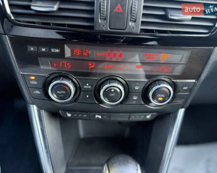 Мазда СХ-5 2014 в Дубно на Automoto.ua Красный Мазда СХ-5, объемом двигателя 2.2 л и пробегом 180 тыс. км за 14500 $, фото 21 на Automoto.ua