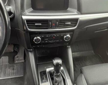 Красный Мазда СХ-5, объемом двигателя 2.2 л и пробегом 195 тыс. км за 15990 $, фото 12 на Automoto.ua