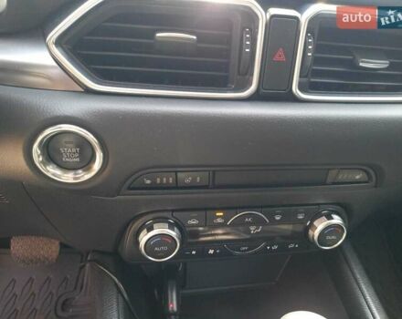 Мазда СХ-5 2017 в Черкассах на Automoto.ua Красный Мазда СХ-5, объемом двигателя 2.2 л и пробегом 63 тыс. км за 26000 $, фото 27 на Automoto.ua