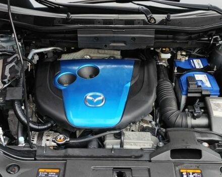 Серый Мазда СХ-5, объемом двигателя 2.2 л и пробегом 175 тыс. км за 13000 $, фото 2 на Automoto.ua