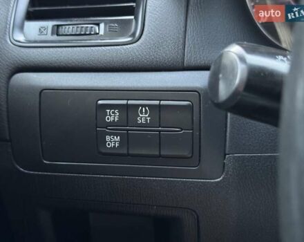 Серый Мазда СХ-5, объемом двигателя 2 л и пробегом 330 тыс. км за 9500 $, фото 22 на Automoto.ua