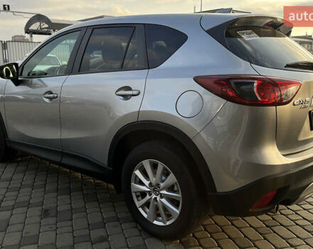 Серый Мазда СХ-5, объемом двигателя 2.2 л и пробегом 247 тыс. км за 12600 $, фото 4 на Automoto.ua