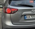 Серый Мазда СХ-5, объемом двигателя 2 л и пробегом 330 тыс. км за 9500 $, фото 6 на Automoto.ua