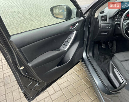 Серый Мазда СХ-5, объемом двигателя 2.19 л и пробегом 177 тыс. км за 10500 $, фото 8 на Automoto.ua