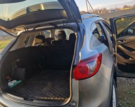 Серый Мазда СХ-5, объемом двигателя 2 л и пробегом 300 тыс. км за 12000 $, фото 7 на Automoto.ua