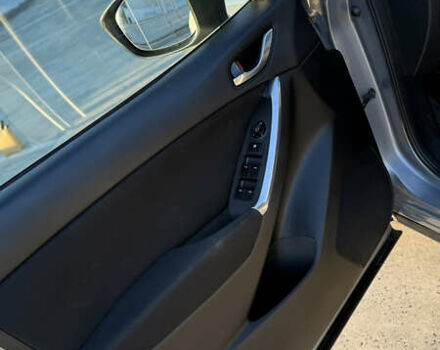 Серый Мазда СХ-5, объемом двигателя 2 л и пробегом 145 тыс. км за 12700 $, фото 11 на Automoto.ua