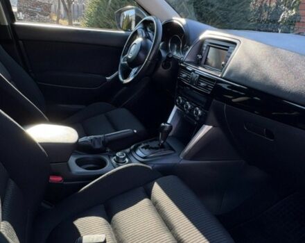 Серый Мазда СХ-5, объемом двигателя 2.2 л и пробегом 280 тыс. км за 11000 $, фото 2 на Automoto.ua