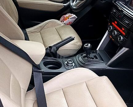 Сірий Мазда СХ-5, об'ємом двигуна 2.2 л та пробігом 180 тис. км за 13300 $, фото 9 на Automoto.ua