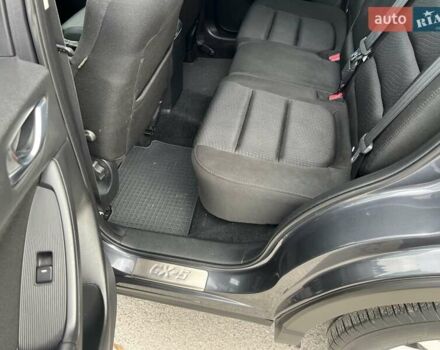 Серый Мазда СХ-5, объемом двигателя 2.2 л и пробегом 225 тыс. км за 12300 $, фото 83 на Automoto.ua