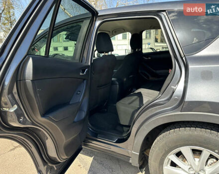 Мазда СХ-5 2013 в Чернигове на Automoto.ua Серый Мазда СХ-5, объемом двигателя 2.19 л и пробегом 203 тыс. км за 13200 $, фото 7 на Automoto.ua