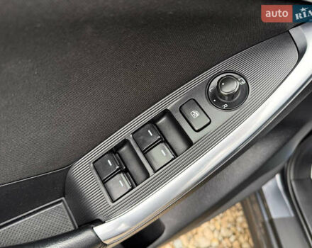 Серый Мазда СХ-5, объемом двигателя 2.2 л и пробегом 233 тыс. км за 12800 $, фото 14 на Automoto.ua