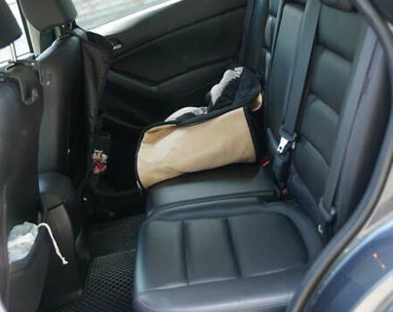 Серый Мазда СХ-5, объемом двигателя 2.2 л и пробегом 170 тыс. км за 16000 $, фото 15 на Automoto.ua