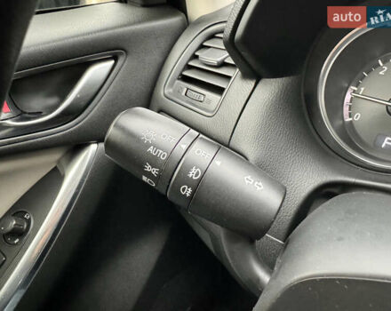 Сірий Мазда СХ-5, об'ємом двигуна 2.2 л та пробігом 128 тис. км за 17500 $, фото 31 на Automoto.ua