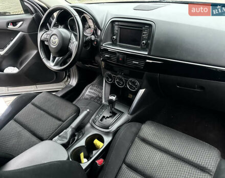 Серый Мазда СХ-5, объемом двигателя 2.5 л и пробегом 238 тыс. км за 9999 $, фото 16 на Automoto.ua