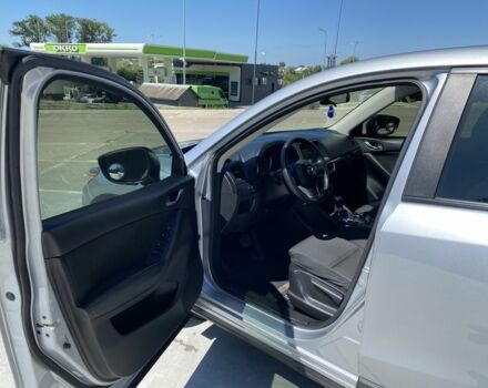 Серый Мазда СХ-5, объемом двигателя 2.5 л и пробегом 104 тыс. км за 14000 $, фото 4 на Automoto.ua