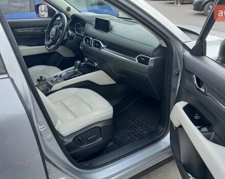 Серый Мазда СХ-5, объемом двигателя 2.49 л и пробегом 85 тыс. км за 27000 $, фото 6 на Automoto.ua