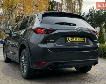Серый Мазда СХ-5, объемом двигателя 2.49 л и пробегом 135 тыс. км за 19200 $, фото 4 на Automoto.ua