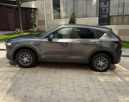 Серый Мазда СХ-5, объемом двигателя 2 л и пробегом 180 тыс. км за 17600 $, фото 1 на Automoto.ua