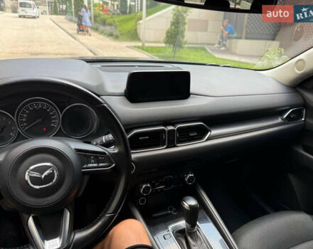 Серый Мазда СХ-5, объемом двигателя 2 л и пробегом 180 тыс. км за 17600 $, фото 8 на Automoto.ua