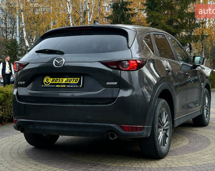Серый Мазда СХ-5, объемом двигателя 2.49 л и пробегом 135 тыс. км за 19200 $, фото 6 на Automoto.ua