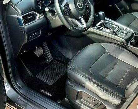 Серый Мазда СХ-5, объемом двигателя 2.49 л и пробегом 120 тыс. км за 15000 $, фото 5 на Automoto.ua