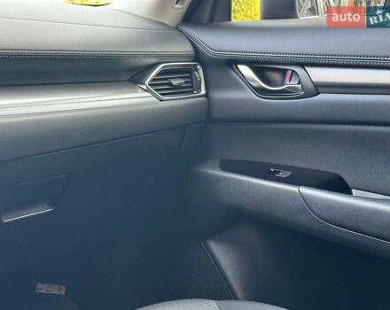 Серый Мазда СХ-5, объемом двигателя 2 л и пробегом 47 тыс. км за 26500 $, фото 39 на Automoto.ua