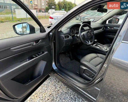 Мазда СХ-5 2023 в Черновцах на Automoto.ua Серый Мазда СХ-5, объемом двигателя 2.49 л и пробегом 15 тыс. км за 26000 $, фото 13 на Automoto.ua