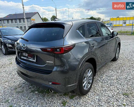 Мазда СХ-5 2023 в Черновцах на Automoto.ua Серый Мазда СХ-5, объемом двигателя 2.49 л и пробегом 15 тыс. км за 26000 $, фото 3 на Automoto.ua