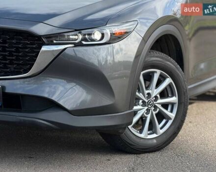 Серый Мазда СХ-5, объемом двигателя 2.49 л и пробегом 15 тыс. км за 27000 $, фото 4 на Automoto.ua