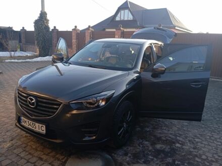 Серый Мазда СХ-5, объемом двигателя 2.2 л и пробегом 255 тыс. км за 15700 $, фото 1 на Automoto.ua