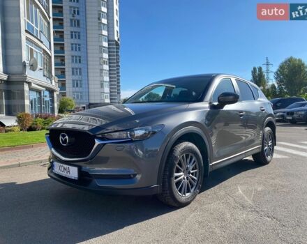 Серый Мазда СХ-5, объемом двигателя 2.19 л и пробегом 185 тыс. км за 15000 $, фото 1 на Automoto.ua