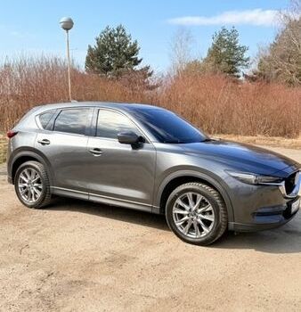 Серый Мазда СХ-5, объемом двигателя 2.2 л и пробегом 177 тыс. км за 23000 $, фото 1 на Automoto.ua