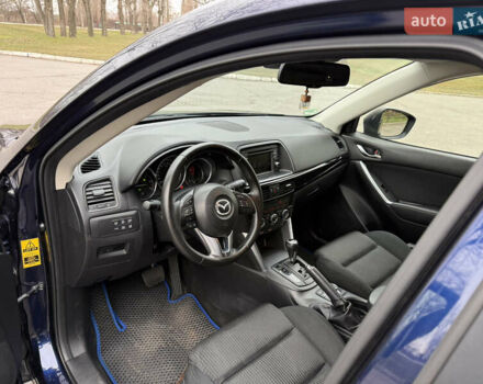 Синий Мазда СХ-5, объемом двигателя 2.19 л и пробегом 275 тыс. км за 12500 $, фото 28 на Automoto.ua