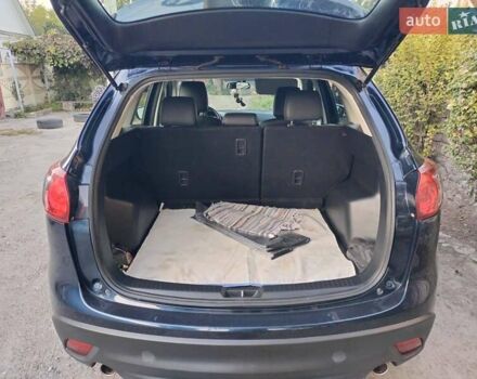 Синий Мазда СХ-5, объемом двигателя 2.49 л и пробегом 137 тыс. км за 14300 $, фото 6 на Automoto.ua