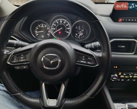 Мазда СХ-5 2017 в Чернигове на Automoto.ua Синий Мазда СХ-5, объемом двигателя 2.49 л и пробегом 86 тыс. км за 18900 $, фото 12 на Automoto.ua