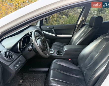 Білий Мазда СХ-7, об'ємом двигуна 2.3 л та пробігом 210 тис. км за 6800 $, фото 17 на Automoto.ua