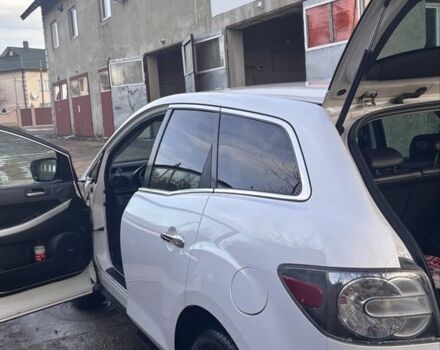 Белый Мазда СХ-7, объемом двигателя 2.3 л и пробегом 176 тыс. км за 7200 $, фото 2 на Automoto.ua