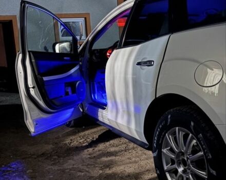 Белый Мазда СХ-7, объемом двигателя 2.3 л и пробегом 180 тыс. км за 7800 $, фото 6 на Automoto.ua