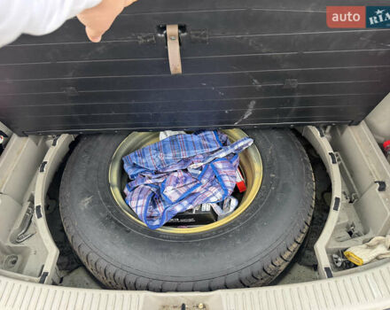 Белый Мазда СХ-7, объемом двигателя 2.3 л и пробегом 297 тыс. км за 4500 $, фото 5 на Automoto.ua