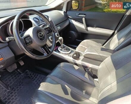 Белый Мазда СХ-7, объемом двигателя 2.3 л и пробегом 170 тыс. км за 7300 $, фото 5 на Automoto.ua