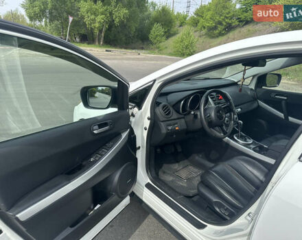 Білий Мазда СХ-7, об'ємом двигуна 2.26 л та пробігом 187 тис. км за 7900 $, фото 7 на Automoto.ua