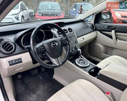 Білий Мазда СХ-7, об'ємом двигуна 2.5 л та пробігом 165 тис. км за 8700 $, фото 13 на Automoto.ua