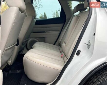 Білий Мазда СХ-7, об'ємом двигуна 2.5 л та пробігом 165 тис. км за 8700 $, фото 26 на Automoto.ua